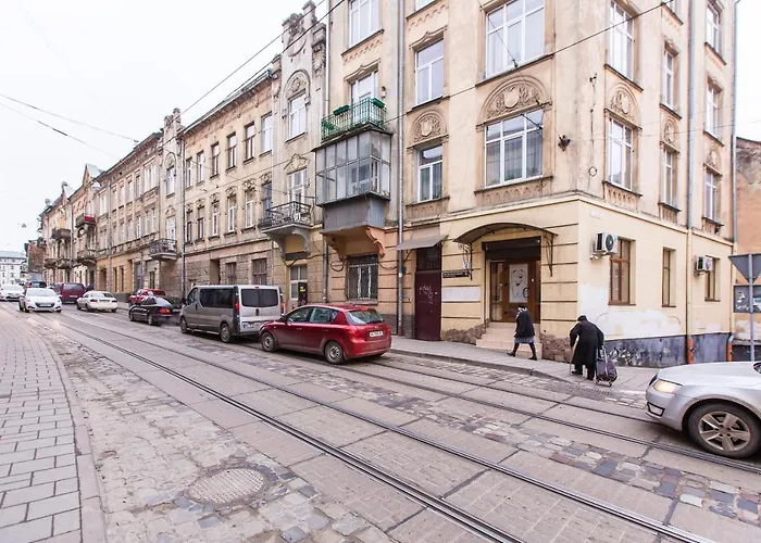 Apartament у львові біля залізничного вокзалу на вулиці марка вовчка 8 *