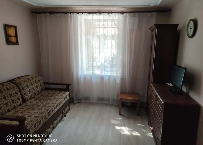 Apartament у львові біля залізничного вокзалу на вулиці марка вовчка 8 Lwów