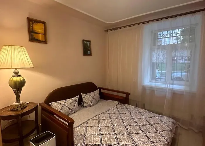 Apartament у львові біля залізничного вокзалу на вулиці марка вовчка 8 Lwów