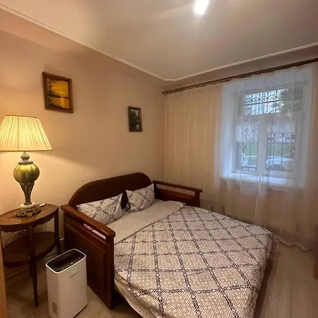 Apartamento у львові біля залізничного вокзалу на вулиці марка вовчка 8 Lviv